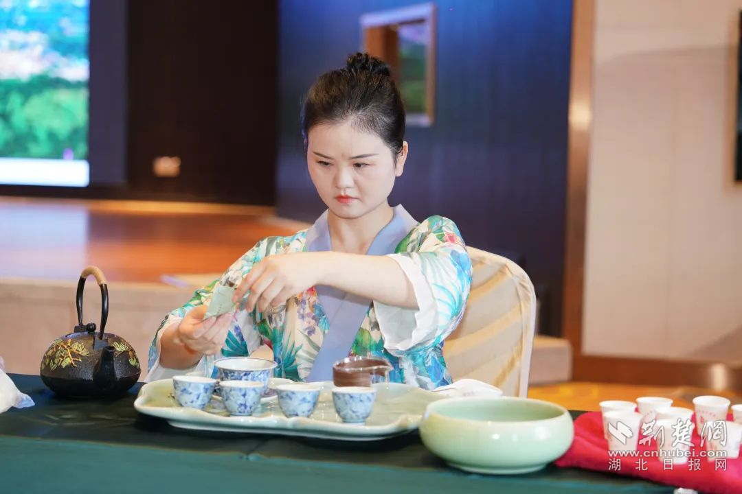 问鼎娱乐