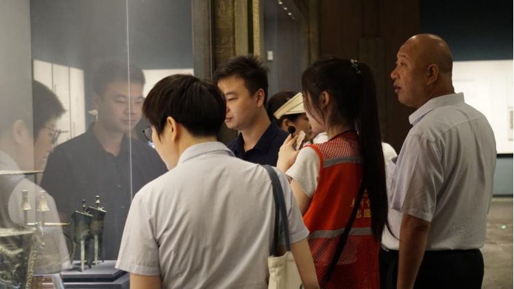 问鼎娱乐
