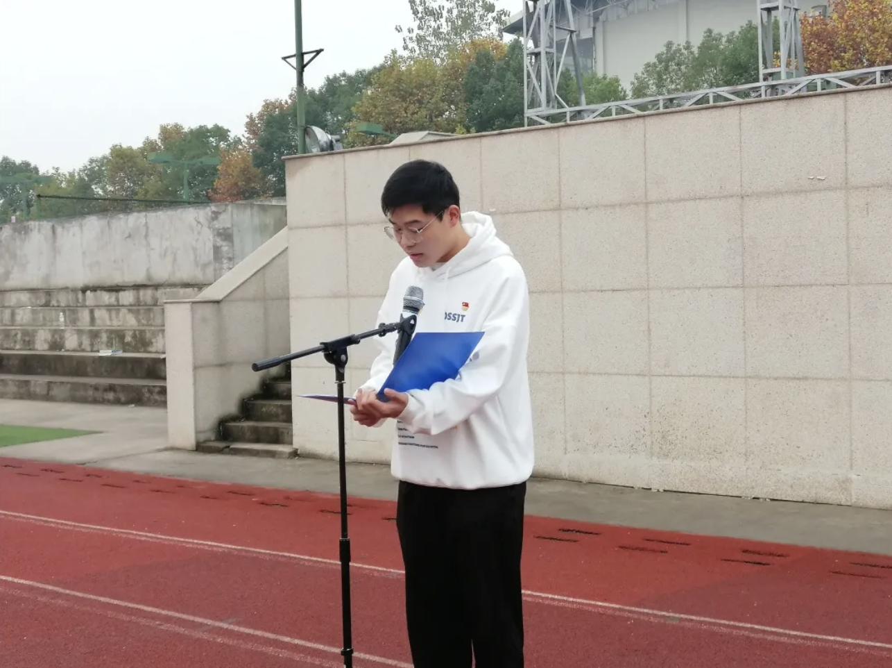 问鼎娱乐