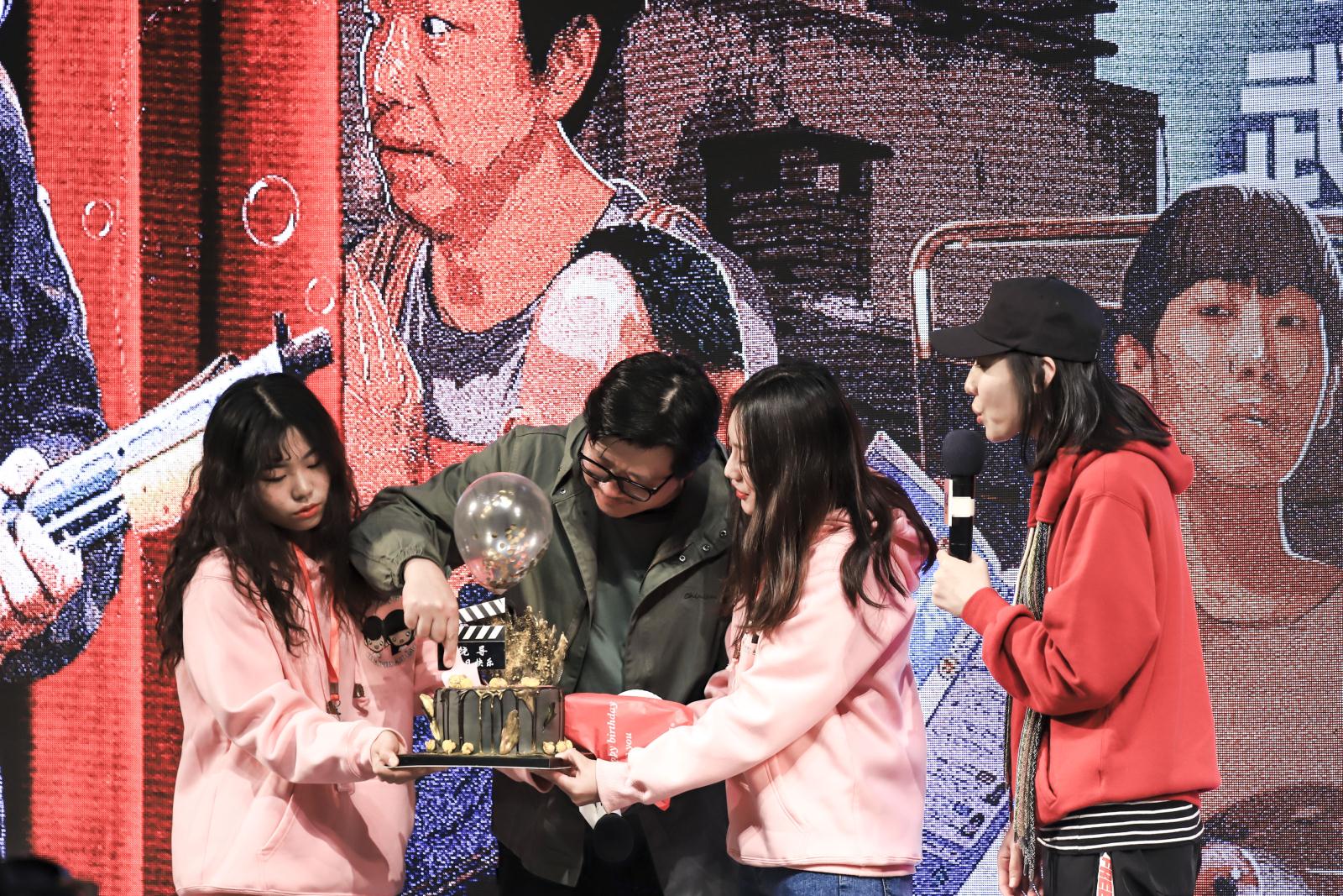 问鼎娱乐