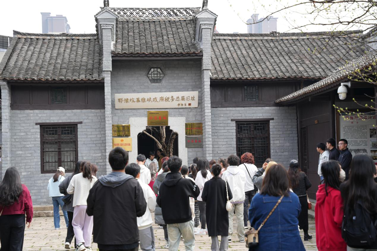 问鼎娱乐