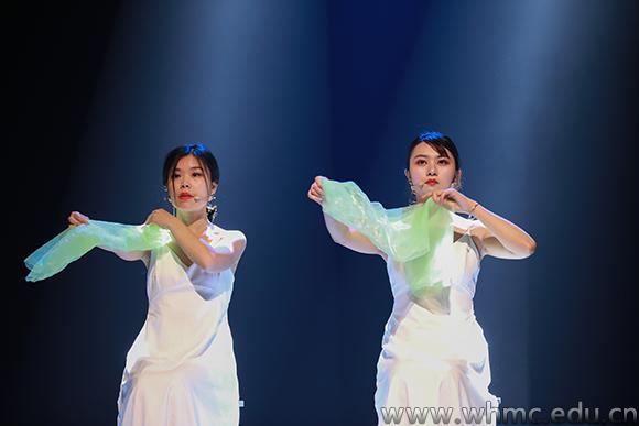 问鼎娱乐